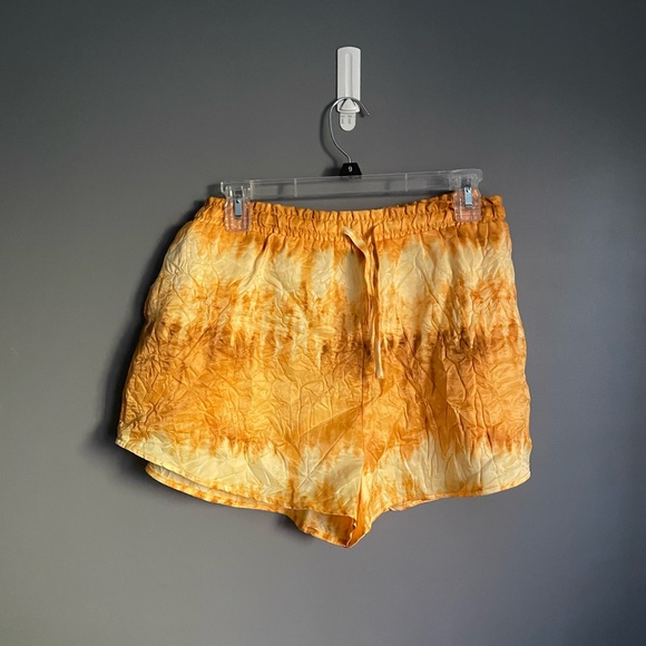 House of Harlow 1960 x Revolve Sofia Richie Louisa Top and Alyssa Shorts Set - Picture 7 of 9